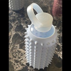 Spiked BKR light blue water bottle/silicone 16oz